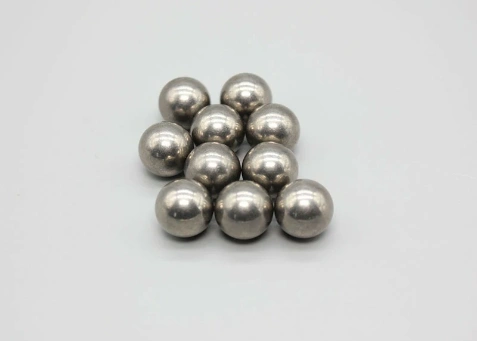 Penggunaan bola aloi tungsten